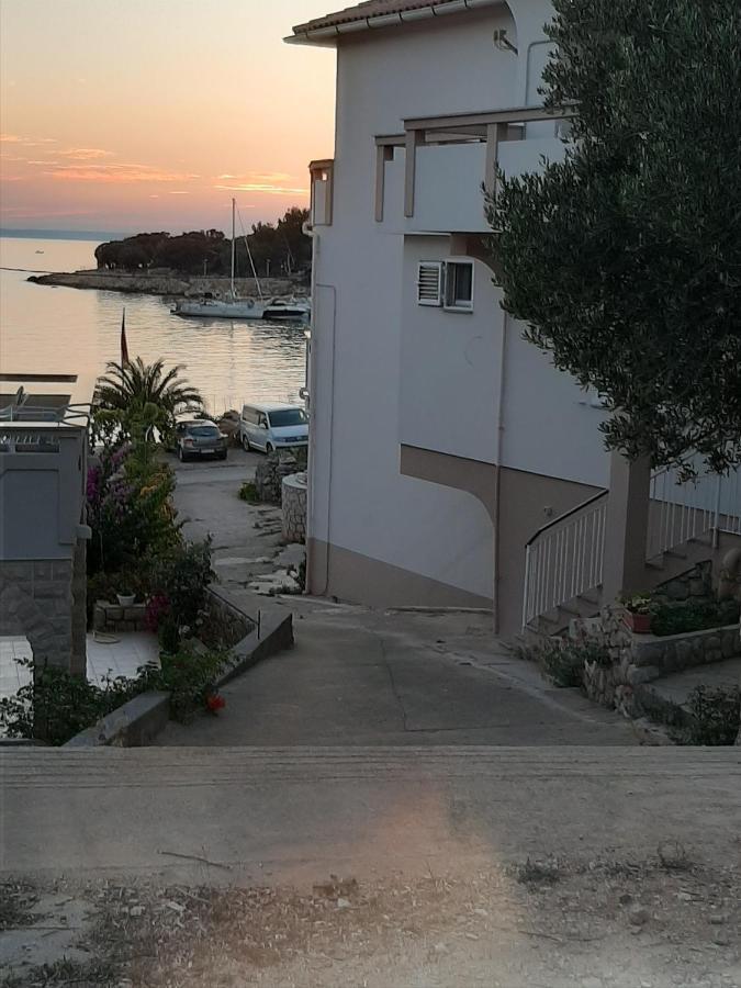 Apartments And Rooms Ljubica Lun (Pag) Exterior foto
